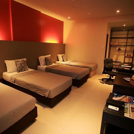 The Oriental Leyte Hotel Tacloban Bagian luar foto