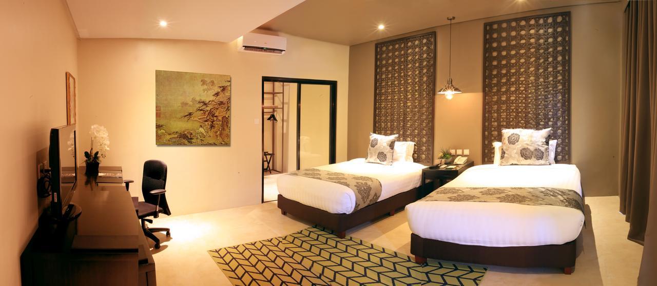 The Oriental Leyte Hotel Tacloban Bagian luar foto